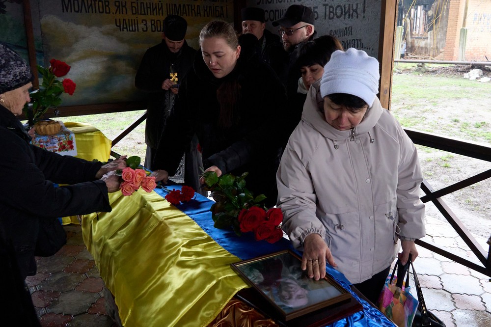 Нікополь сьогодні попрощався з Захисником 14
