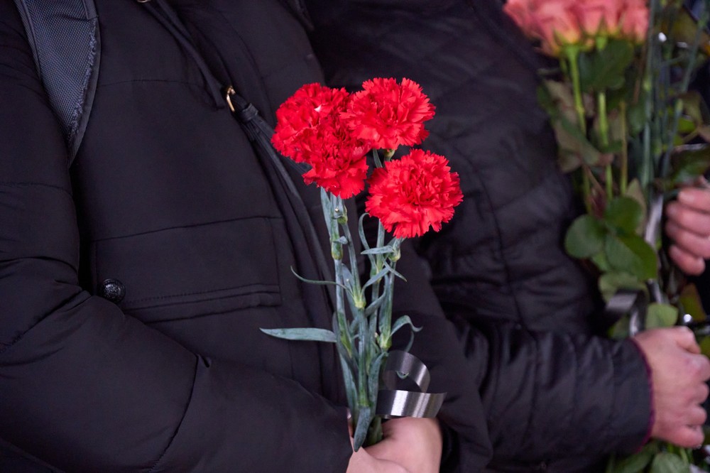 Нікополь сьогодні попрощався з Захисником 6