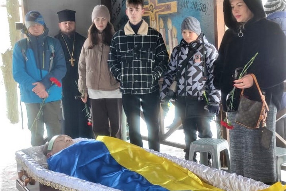 Нікополь сьогодні провів в останню путь Захисника 2