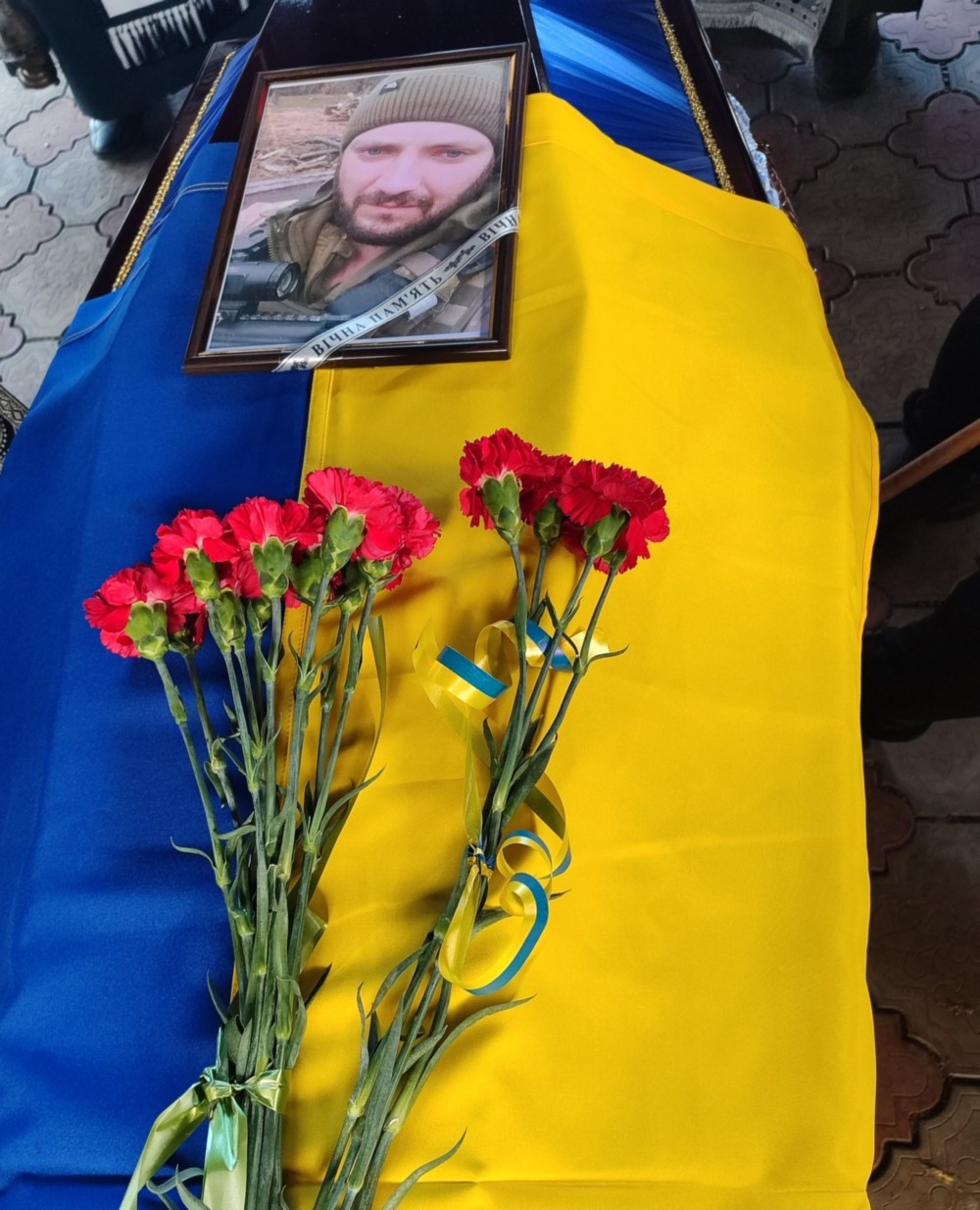 Нікопольщина провела в останню путь полеглого Захисника 4 Нікопольщина провела в останню путь полеглого Захисника 4