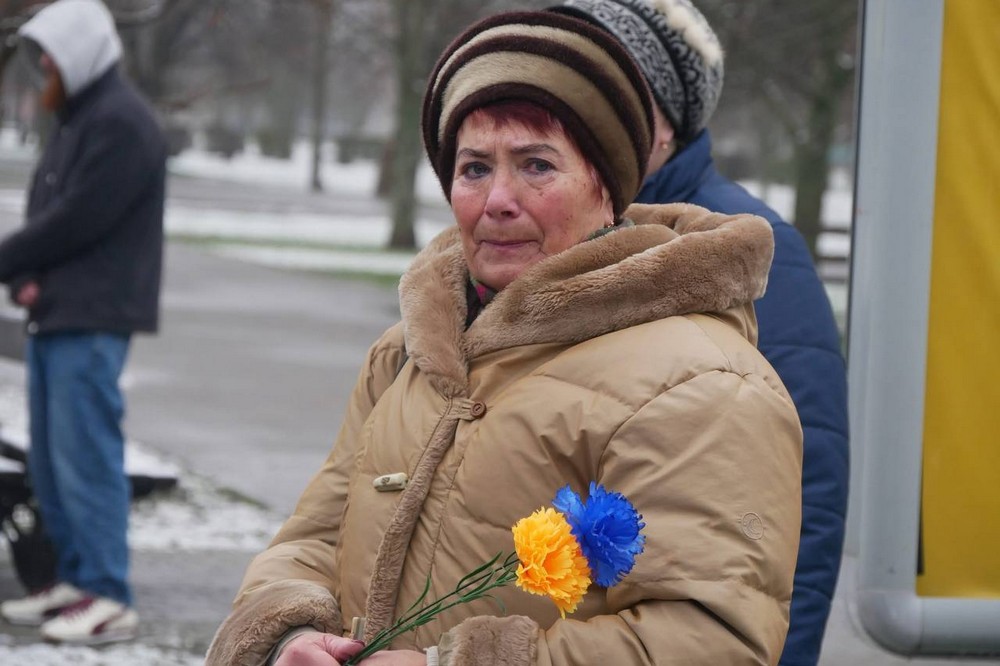 Нікопольщина сьогодні прощається з Героєм (фото) 3 Нікопольщина сьогодні прощається з Героєм (фото) 3