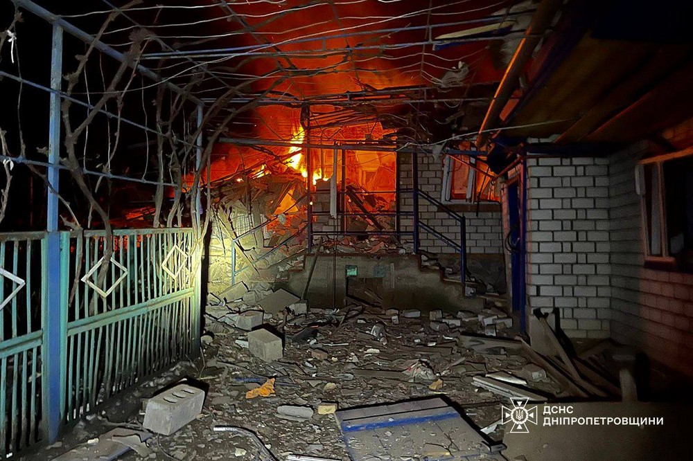 Сталася пожежа, є руйнування: про наслідки обстрілів Нікопольщини розповіли у ДСНС (фото) 2 Нікопольщини 3