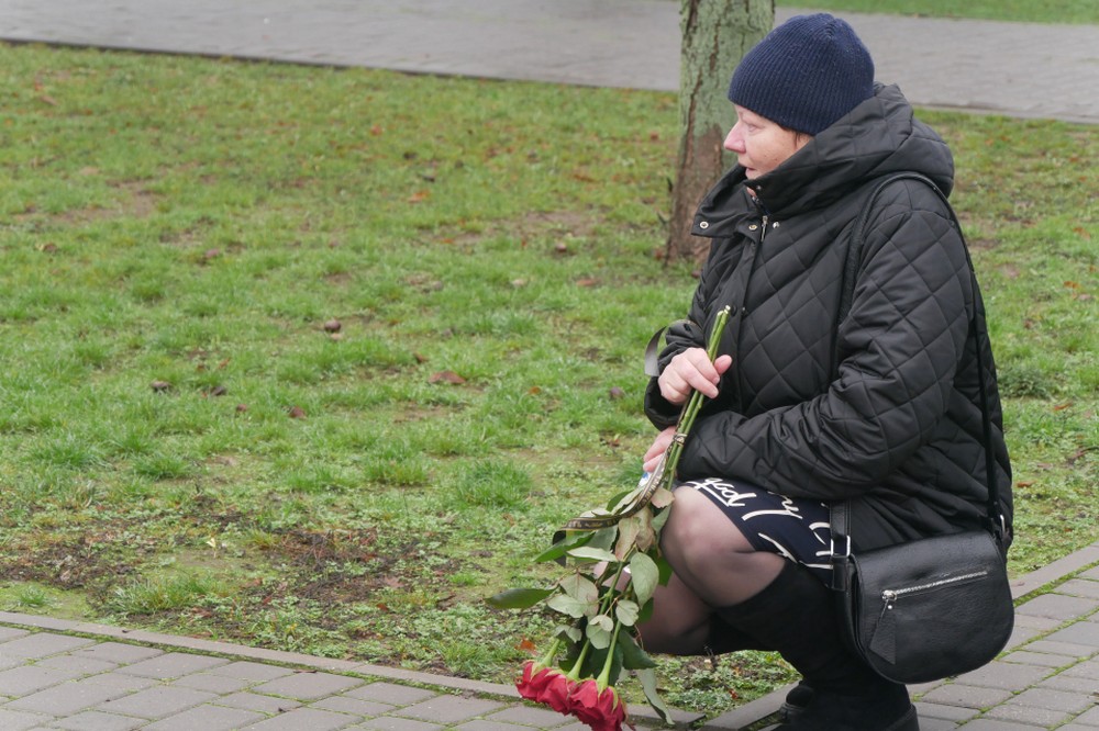 Навіки 25… На Нікопольщині сьогодні провели в останню путь Героя (фото) Навіки 25… На Нікопольщині сьогодні провели в останню путь Героя (фото)