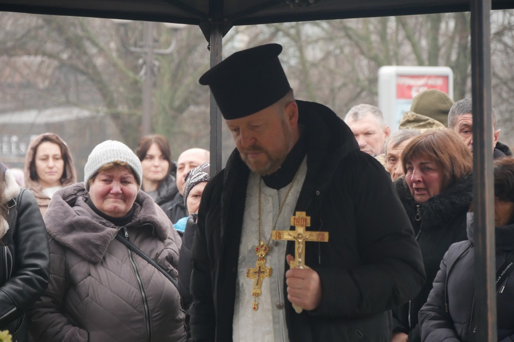 Навіки 25… На Нікопольщині сьогодні провели в останню путь Героя (фото) Навіки 25… На Нікопольщині сьогодні провели в останню путь Героя (фото)