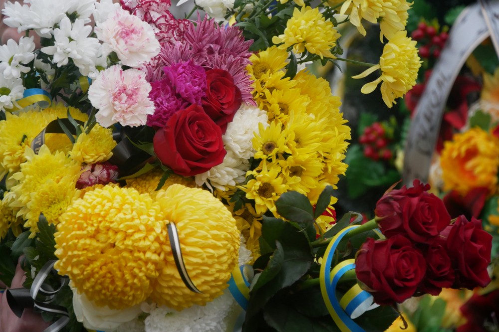 Навіки 25… На Нікопольщині сьогодні провели в останню путь Героя (фото) Навіки 25… На Нікопольщині сьогодні провели в останню путь Героя (фото)