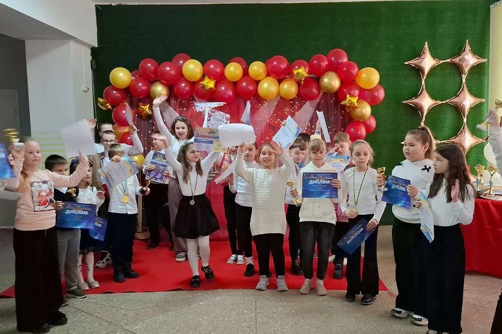 Педагоги з Покрова здобули перемогу у Міжнародному канадсько українському фестивалі 2 Педагоги з Покрова здобули перемогу у Міжнародному канадсько українському фестивалі 2