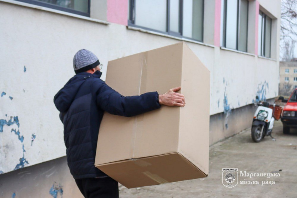 Понад 330 родин з Марганецької громади отримали гуманітарну допомогу 7