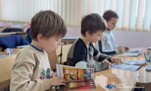 Школярів Покрова навчали правилам безпеки взимку (фото) 6