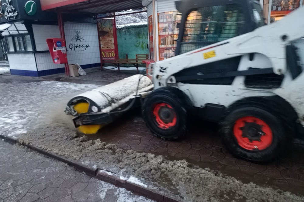 Сніг 4 Сніг 4