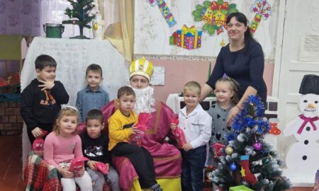 Святий Миколай прийшов до маленьких мешканців Нікопольського району (фото)