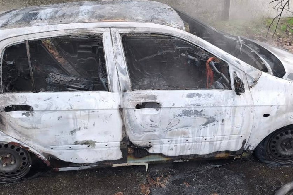 У Нікополі побито багатоповерхівку, виникла пожежа, є руйнування у районі, під ударом також були Криворіжжя і Синельниківщина (фото) 7 У Нікополі побито багатоповерхівку, виникла пожежа, є руйнування у районі, під ударом також були Криворіжжя і Синельниківщина (фото) 7