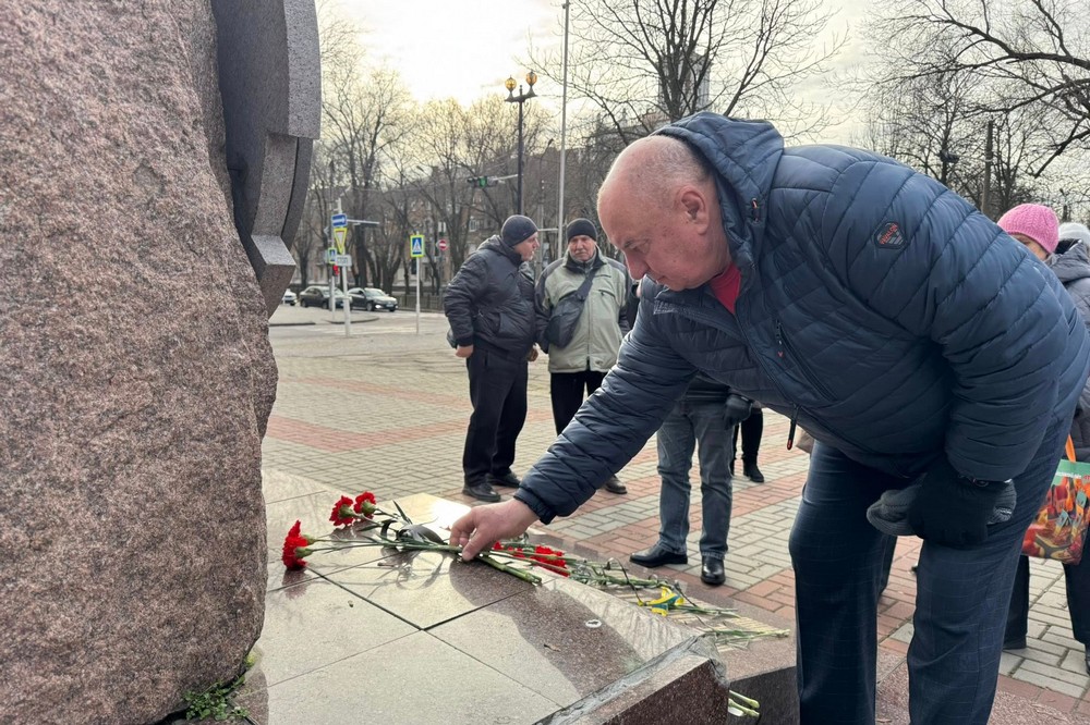 У Нікополі вшанували учасників ліквідації аварії на Чорнобильській АЕС 2 У Нікополі вшанували учасників ліквідації аварії на Чорнобильській АЕС 2