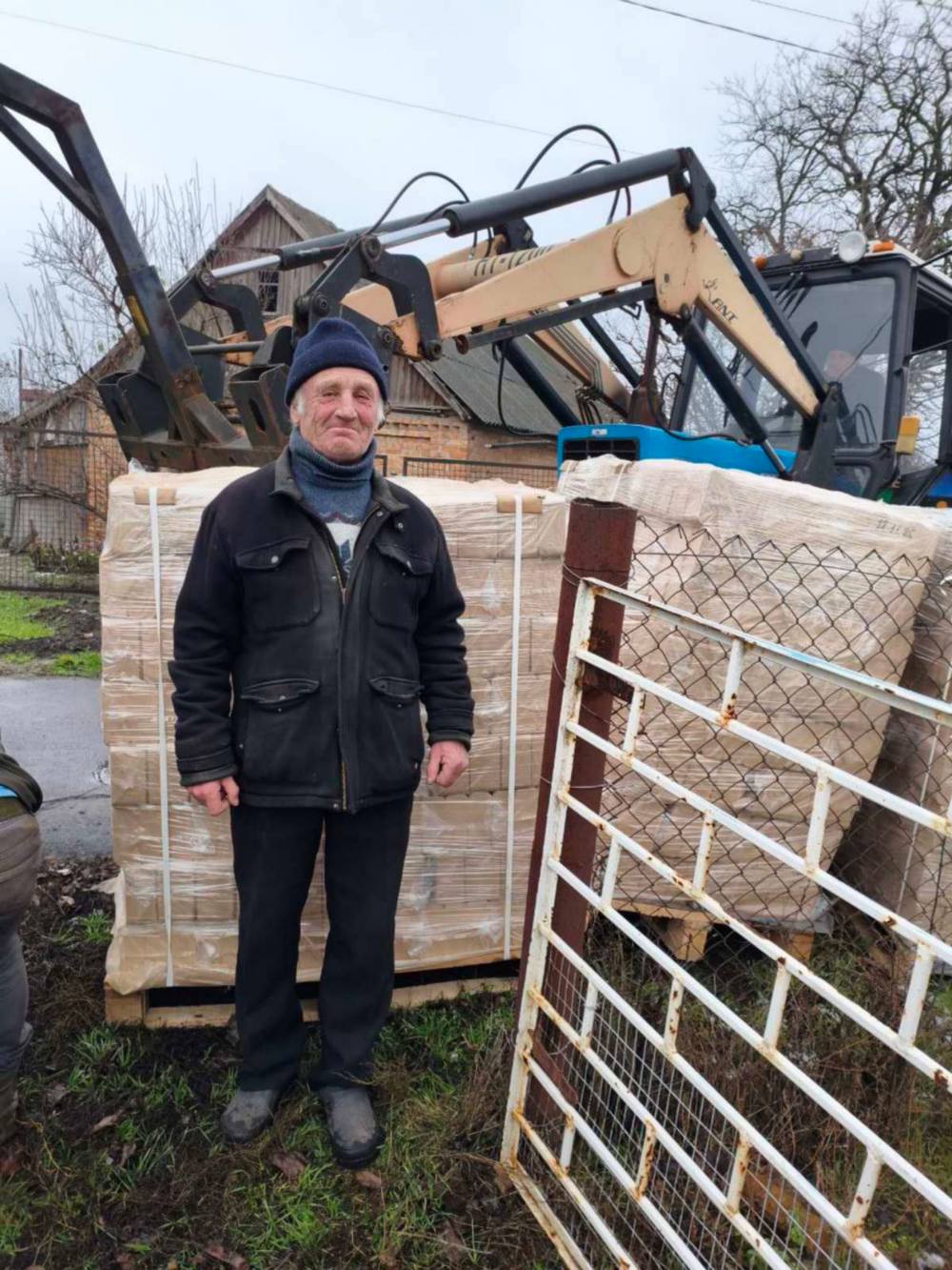  У селах Томаківської громади починається видача паливних брикетів 2