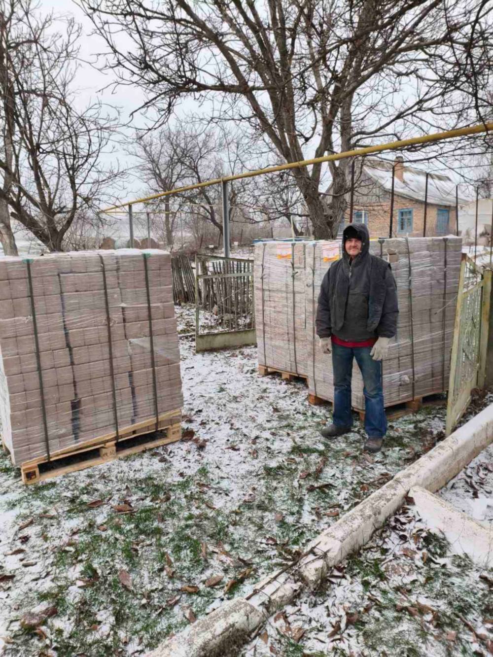  У селах Томаківської громади починається видача паливних брикетів 5