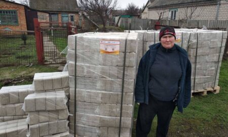  У селах Томаківської громади починається видача паливних брикетів 7