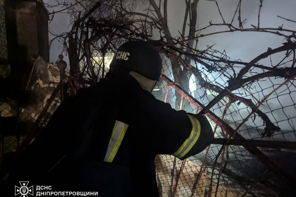 Внаслідок нічної атаки на Кривий Ріг 2 Внаслідок нічної атаки на Кривий Ріг 2