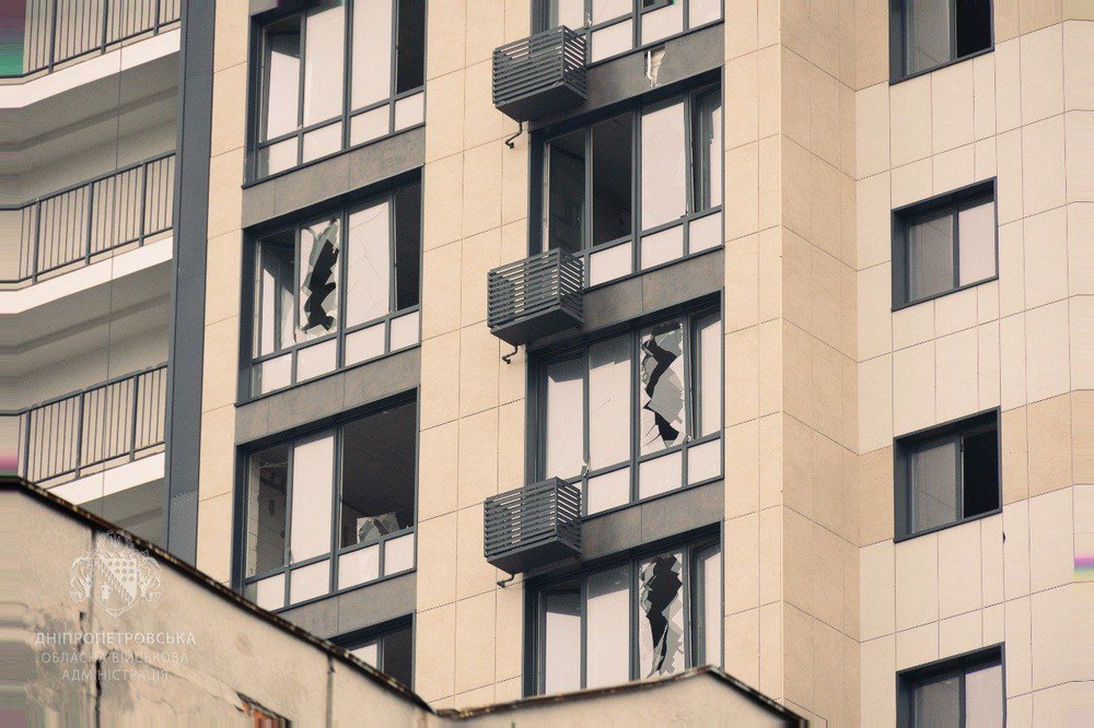 Ворог гатив по Нікопольщині, у Дніпрі зросла кількість поранених важкий день 1 грудня на Дніпропетровщині