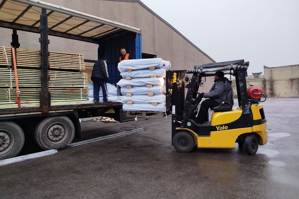 Вищетарасівка отримала будівельні матеріали від благодійників (фото) 1 Вищетарасівка 3