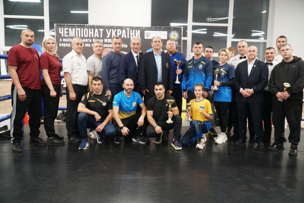 Юні бійці з Покрова серед найсильніших на Чемпіонаті України з Муай Тай. Вони завоювали шість медалей. Двоє спортсменів стали чемпіонами України. Юні бійці з Покрова серед найсильніших на Чемпіонаті України з Муай Тай. Вони завоювали шість медалей. Двоє спортсменів стали чемпіонами України.
