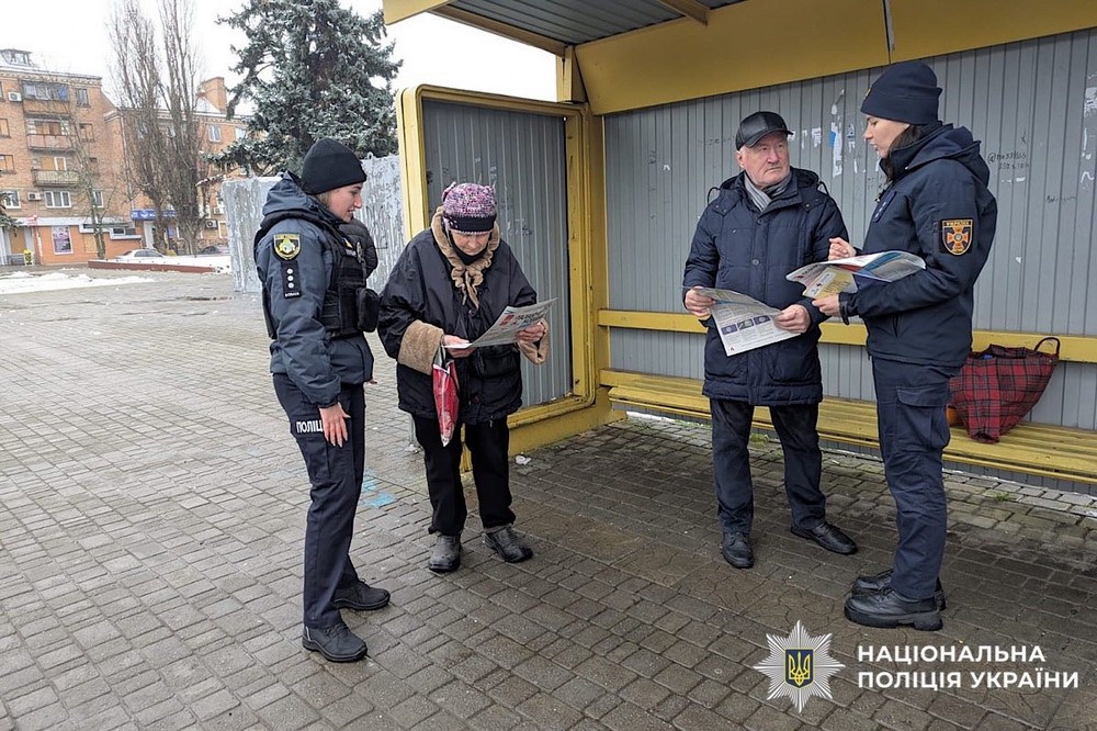 мешканцям Нікополя нагадали про необхідність носіння флікерів 5 мешканцям Нікополя нагадали про необхідність носіння флікерів 5