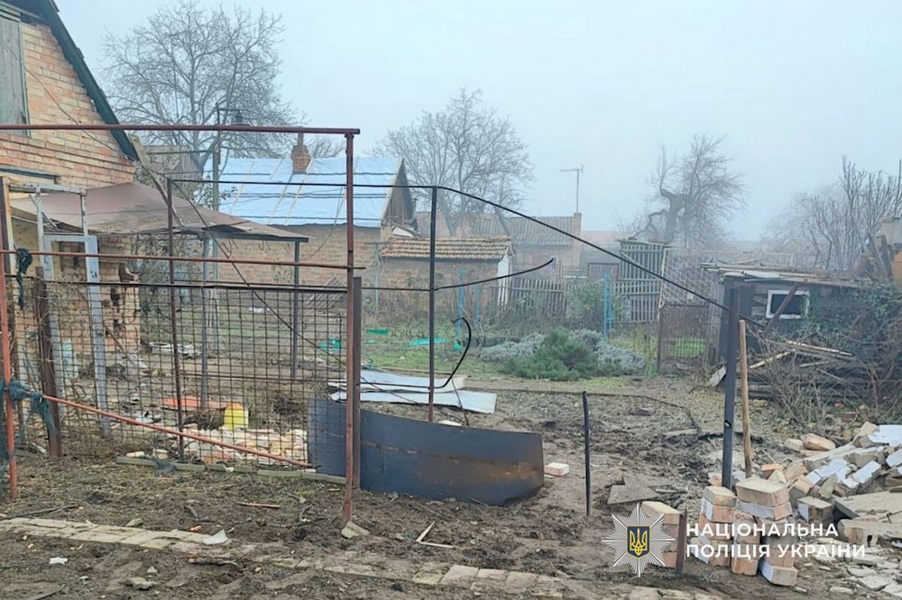 наслідки обстрілів Нікополя та області, зафіксували поліцейські (фото) 4