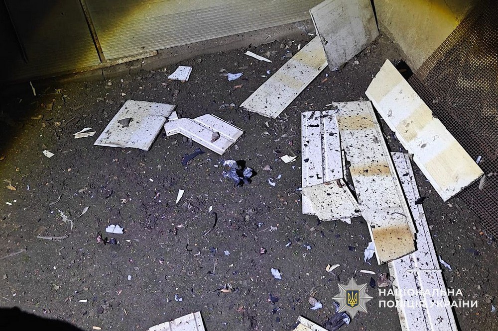 наслідки обстрілів Нікополя та області, зафіксували поліцейські (фото) 6