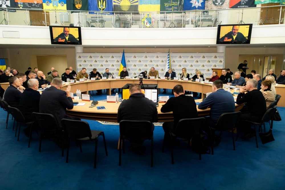 очільник Дніпропетровської обласної ради взяв участь у нараді з підтримки прифронтових територій 3