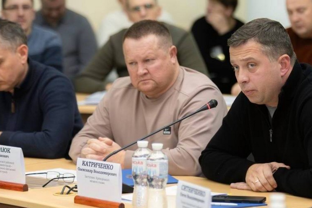 очільник Дніпропетровської обласної ради взяв участь у нараді з підтримки прифронтових територій 9