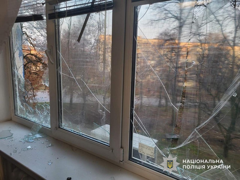 На Нікопольщині поранено чоловіка, понівечено АЗС, будинки, підприємство, під ударом також були Синельниківщина і Павлоградщина – поліція (фото)