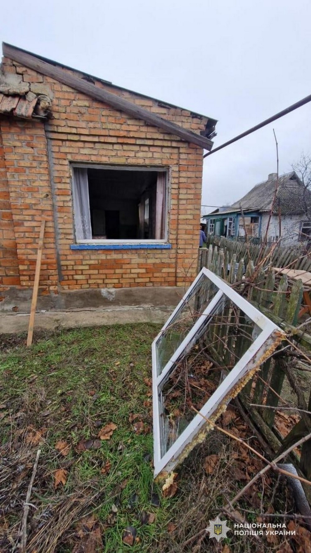 На Нікопольщині поранено чоловіка, понівечено АЗС, будинки, підприємство, під ударом також були Синельниківщина і Павлоградщина – поліція (фото)