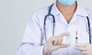 ГРВІ на Дніпропетровщині хворіють все більше людей. Це закономірно, адже почалася холодна пора року.