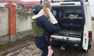 У Нікополі вже двоє поранених, серед них 10-річна дитина (фото)