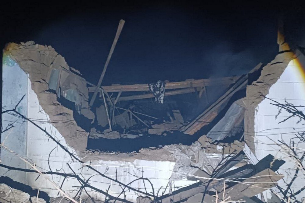 У Нікополі є поранена, згоріло авто, у Кривому Розі зросла кількість постраждалих, ворог масовано атакував область БпЛА