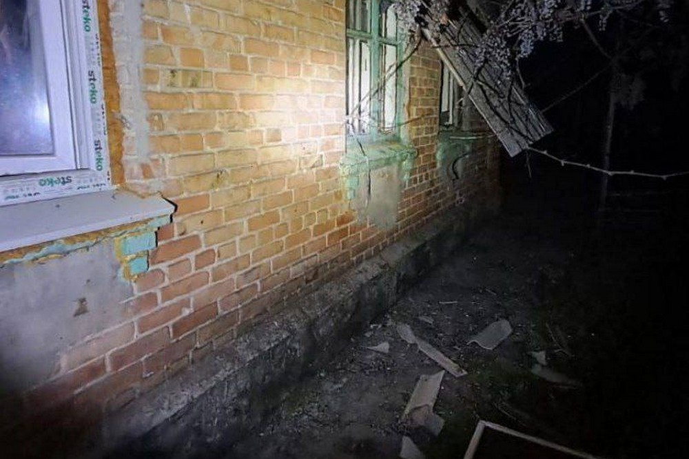 У Нікополі є поранена, згоріло авто, у Кривому Розі зросла кількість постраждалих, ворог масовано атакував область БпЛА