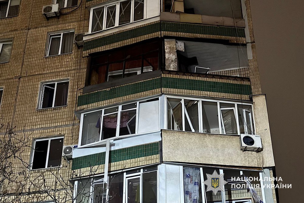 10 поранених, серед них дитина: страшні наслідки обстрілів Нікополя і Кривого Рогу (фото)