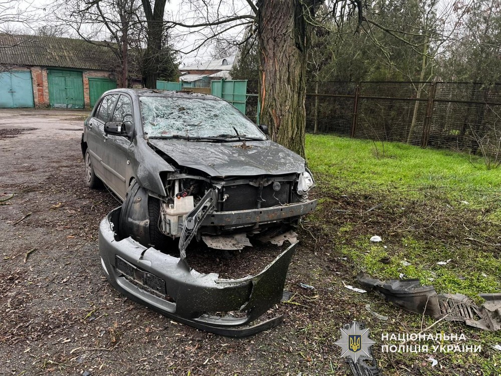 10 поранених, серед них дитина: страшні наслідки обстрілів Нікополя і Кривого Рогу (фото)