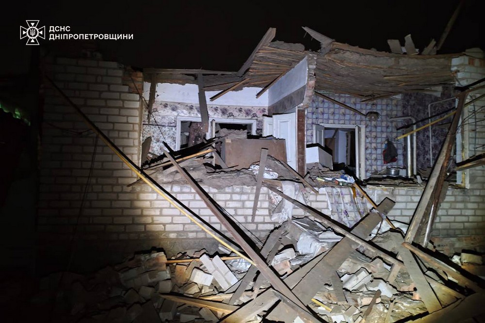 Хлопчик загинув, а батьки поранені – у ДСНС розповіли про смертельний обстріл Дніпропетровщини