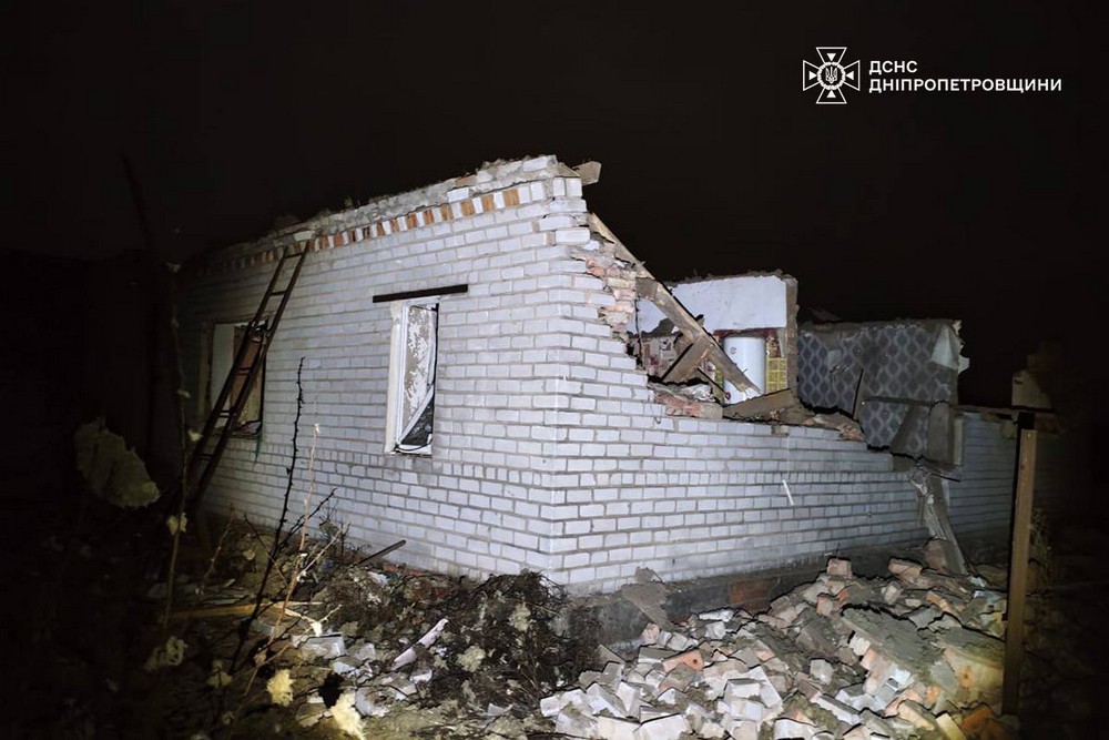 Хлопчик загинув, а батьки поранені – у ДСНС розповіли про смертельний обстріл Дніпропетровщини