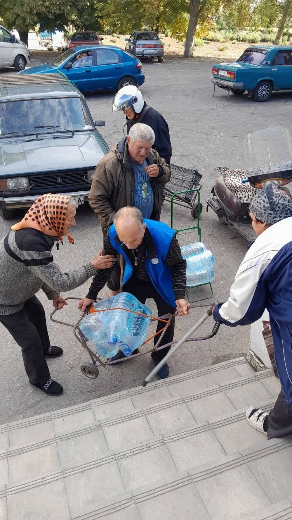 Гуманітарна допомога у Червоногригорівській громаді: що отримали мешканці у листопаді (фото)