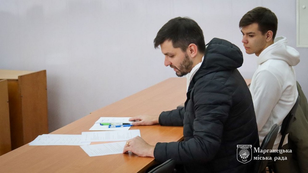 У Марганці сьогодні відбулося перше офлайн засідання Молодіжної ради (фото)