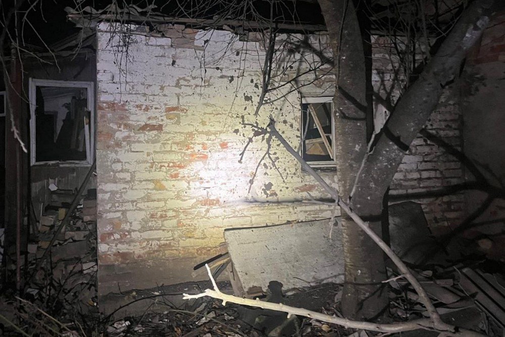 У Нікополі постраждала дитина, ворог масовано атакував область, виникли пожежі і багато руйнувань У Нікополі постраждала дитина, ворог масовано атакував область, виникли пожежі і багато руйнувань