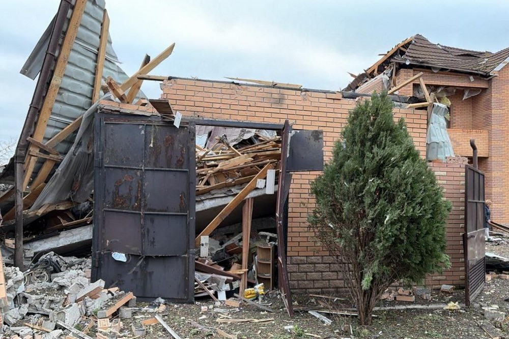 Ворог вдарив ракетою по Дніпровському району: які наслідки Ворог вдарив ракетою по Дніпровському району: які наслідки