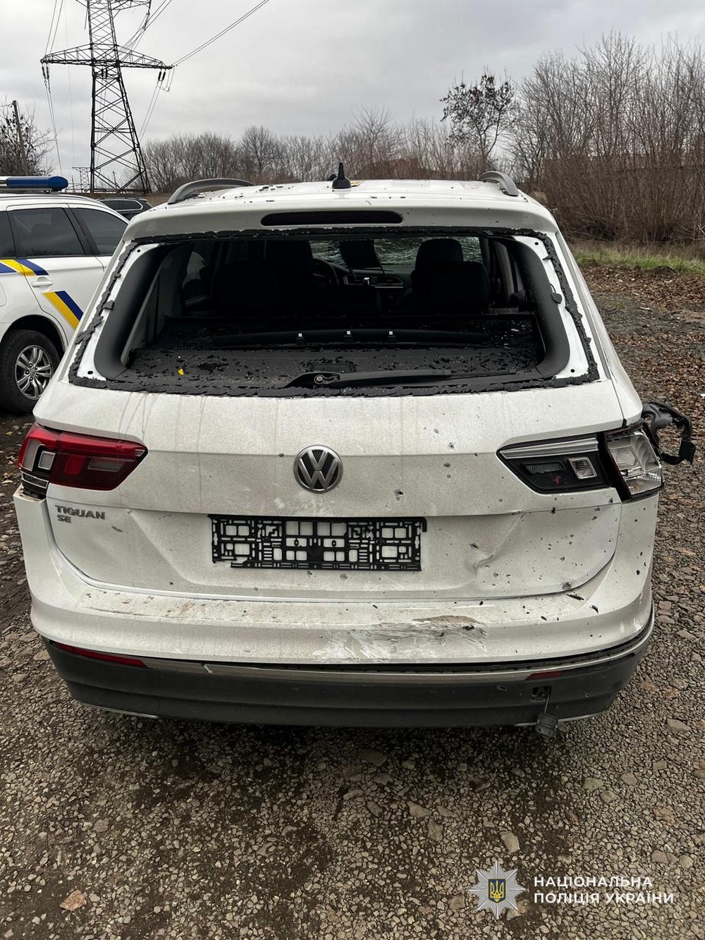 У Нікополі поранено дитину, побито заклади спорту та освіти, АЗС, у передмісті Дніпра троє постраждалих – поліція