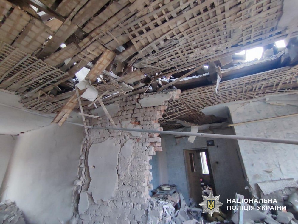 Двоє поранених, побиті інфраструктура і будинки на Нікопольщині, під обстрілами Криворіжжя і Павлоградщина – поліція про наслідки ворожих атак