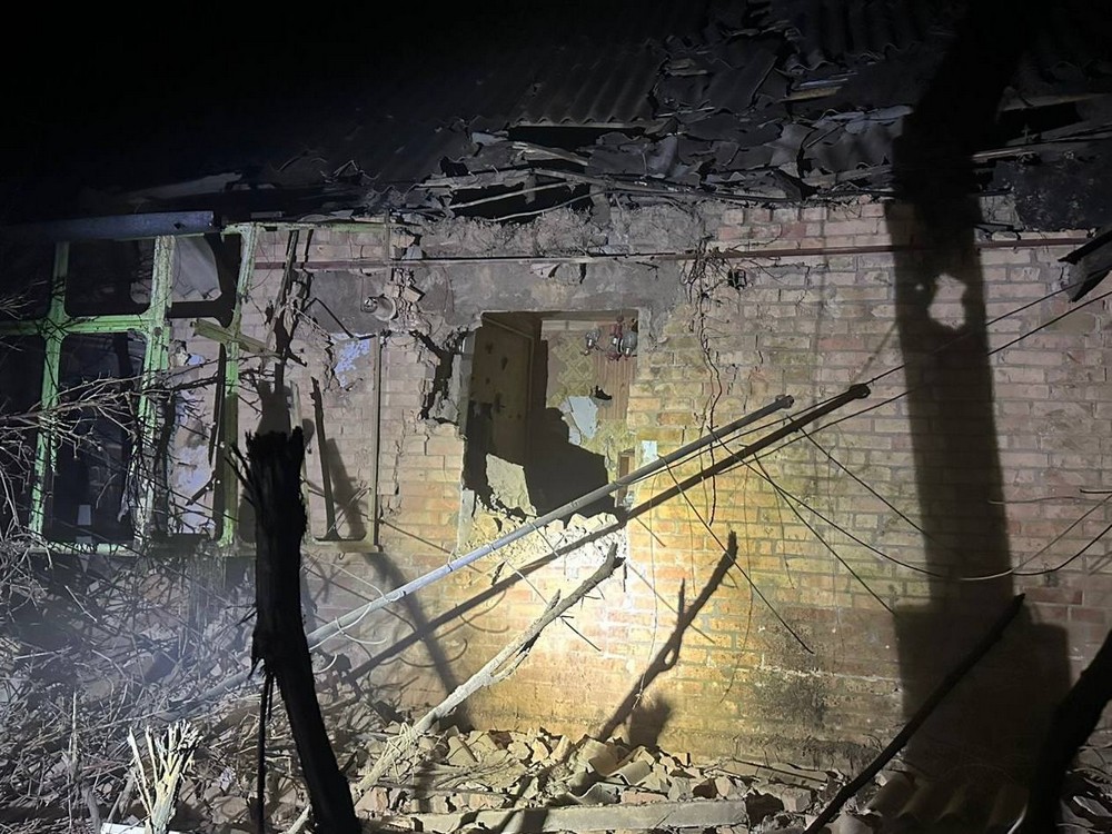 Фото наслідків обстрілів Нікополя Фото наслідків обстрілів Нікополя