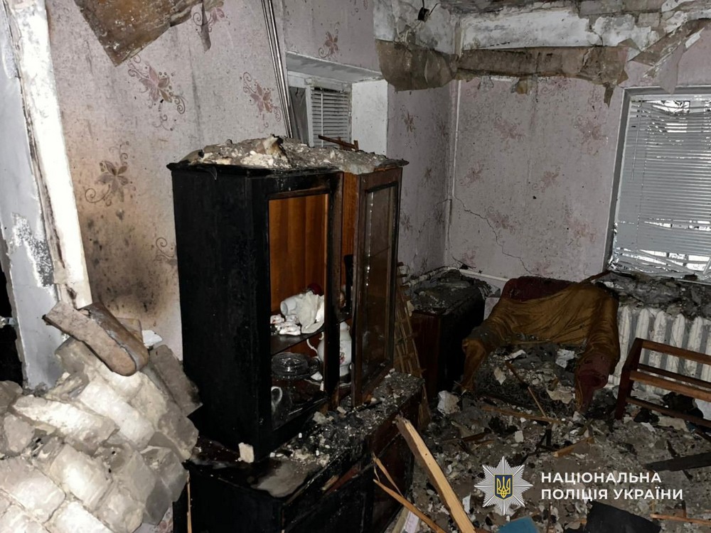У Нікополі та Павлограді поранені і загиблий: поліція розповіла про наслідки обстрілів області за добу