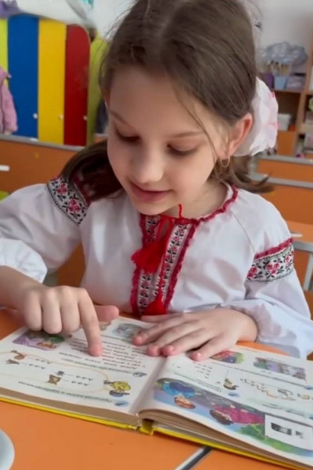 Книголюби з Покрова перемогли у Всеукраїнському конкурсі «Читання на ходу» (фото) Книголюби з Покрова перемогли у Всеукраїнському конкурсі «Читання на ходу» (фото)