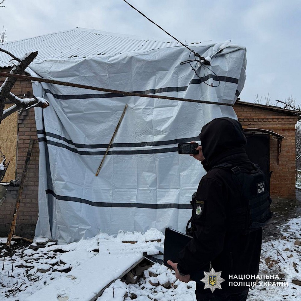 На Нікопольщині цілями ворога стали АЗС, комунальне підприємство, авто, магазин, у Кам’янському понівечене підприємство – поліція На Нікопольщині цілями ворога стали АЗС, комунальне підприємство, авто, магазин, у Кам’янському понівечене підприємство – поліція