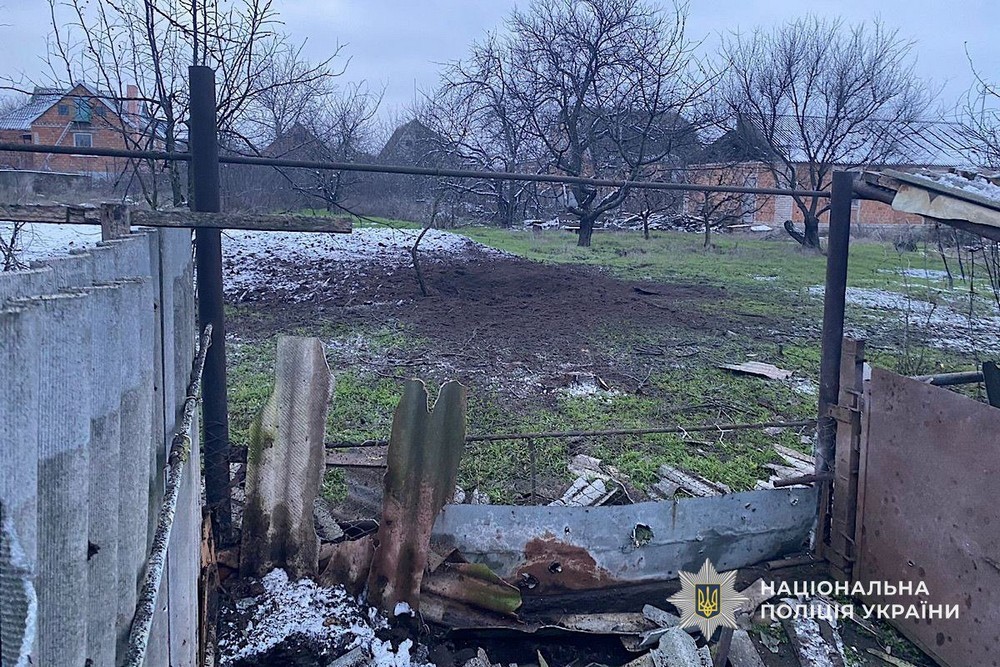На Нікопольщині цілями ворога стали АЗС, комунальне підприємство, авто, магазин, у Кам’янському понівечене підприємство – поліція На Нікопольщині цілями ворога стали АЗС, комунальне підприємство, авто, магазин, у Кам’янському понівечене підприємство – поліція