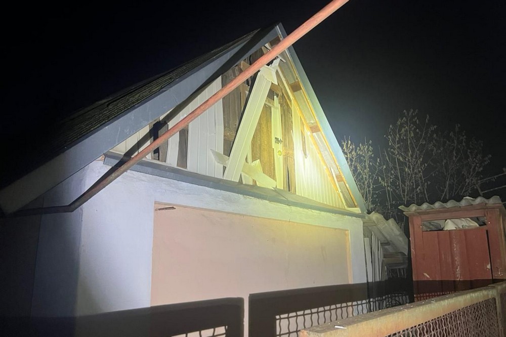 Фото наслідків обстрілів Нікополя